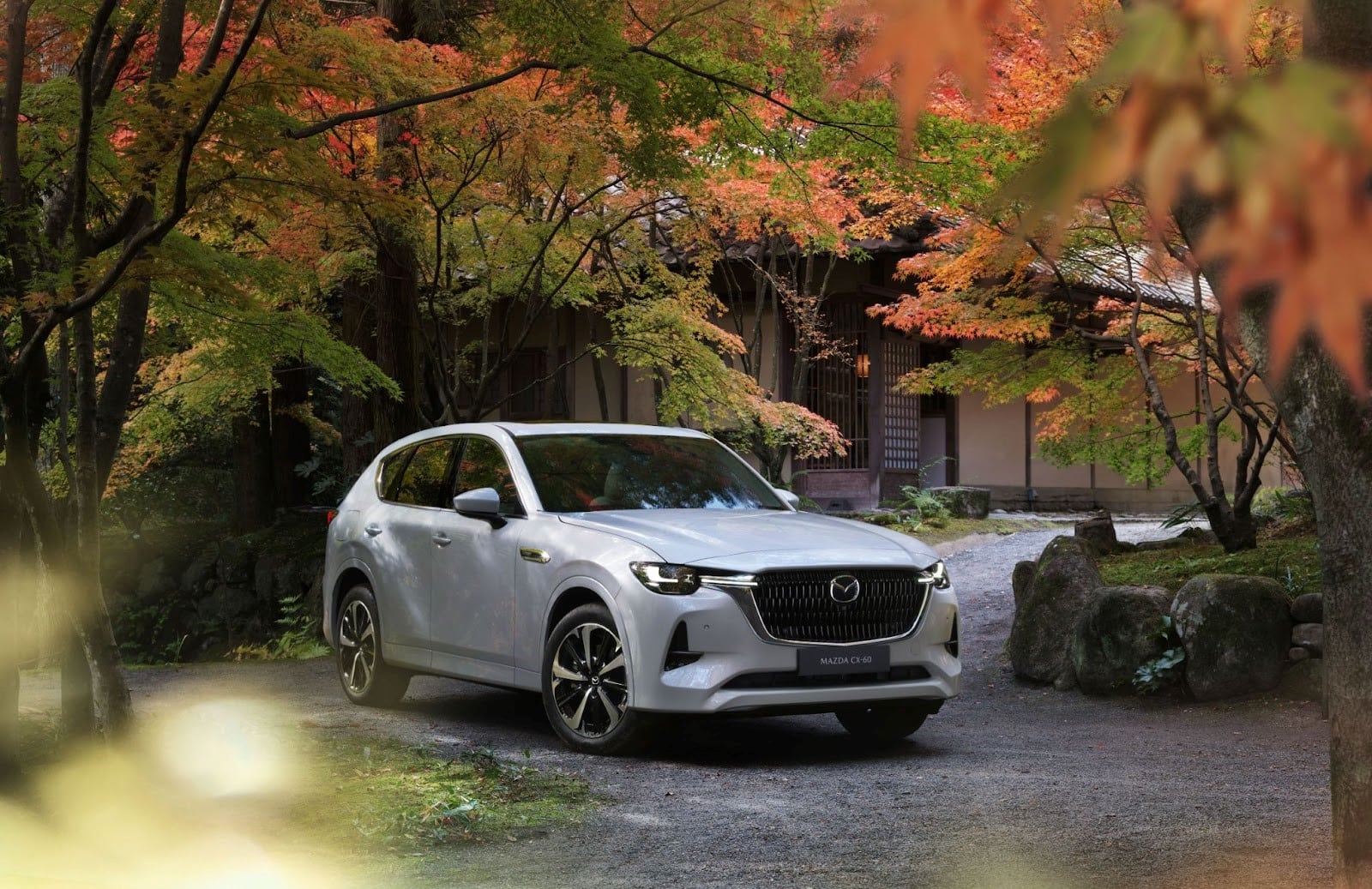 Der neue Mazda CX-60 in elegantem Rhodium White